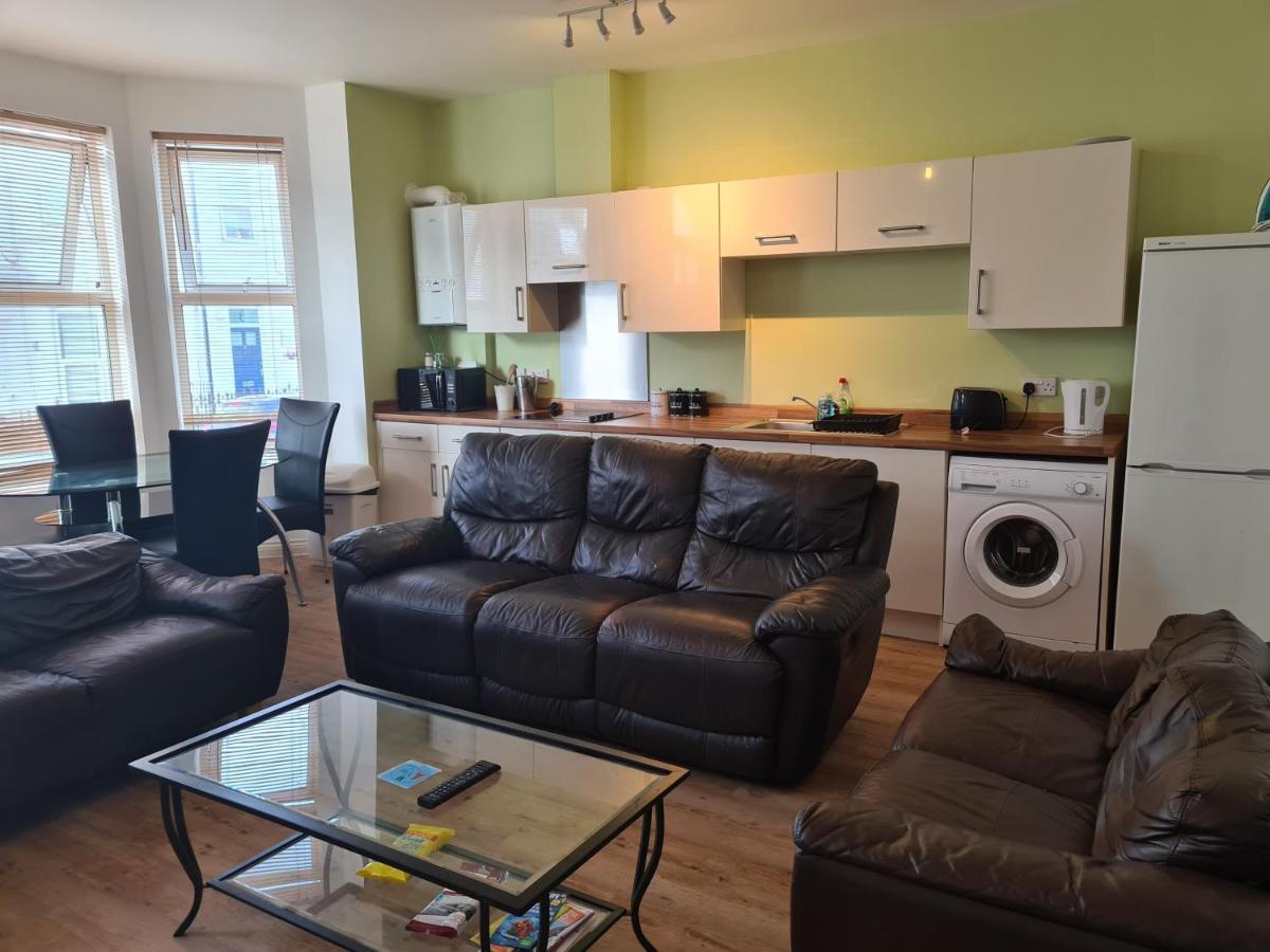 Yarmouth Apartments, Street Permit Parking, Close To Everything, Beach, Pier, Free Wifi Great Yarmouth Bagian luar foto
