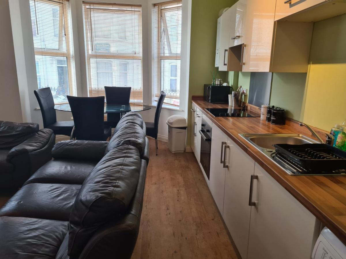 Yarmouth Apartments, Street Permit Parking, Close To Everything, Beach, Pier, Free Wifi Great Yarmouth Bagian luar foto